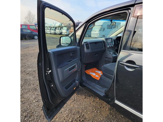 デリカＤ：５ 　７人乗り・両側パワースライドドア・パドルシフト・エアコン・パワステ・パワーウインドウ（36枚目）