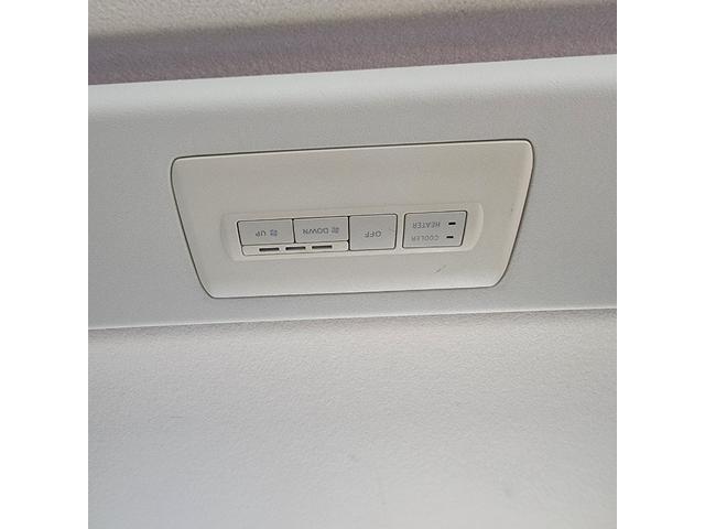 デリカＤ：５ 　７人乗り・両側パワースライドドア・パドルシフト・エアコン・パワステ・パワーウインドウ（55枚目）