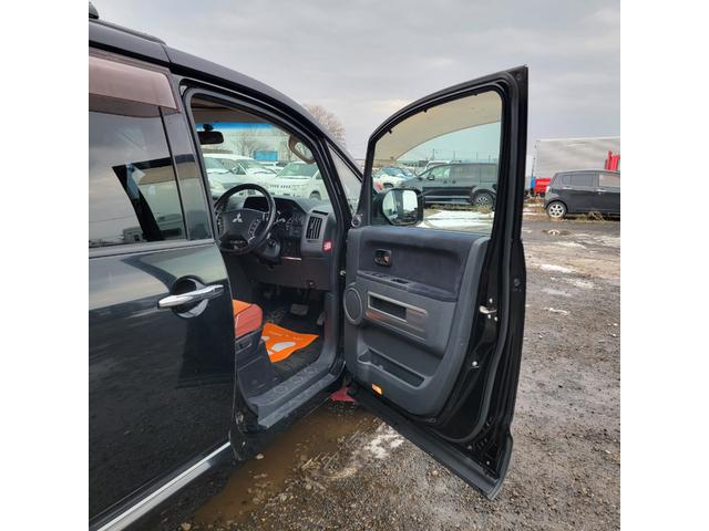 デリカＤ：５ 　Ｇプレミアム・４ＷＤ・フルセグ・バックカメラ・両側スライドドア・パドルシフト・フロントガード・エアコン・パワステ・パワーウインドウ（24枚目）