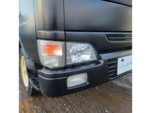 アトラストラック 3.2・4WD・キッチンカー・冷蔵庫・換気扇・シンク・コンロ・貯水・排水タンク・フライヤー・外部コンセント・エアコン・パワステ(12枚目)