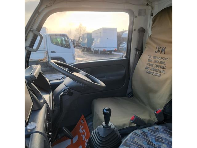 アトラストラック 3.2・4WD・キッチンカー・冷蔵庫・換気扇・シンク・コンロ・貯水・排水タンク・フライヤー・外部コンセント・エアコン・パワステ(40枚目)