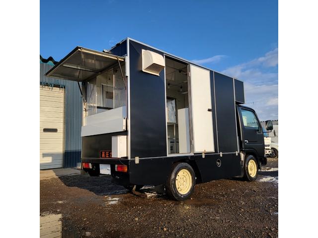 アトラストラック 3.2・4WD・キッチンカー・冷蔵庫・換気扇・シンク・コンロ・貯水・排水タンク・フライヤー・外部コンセント・エアコン・パワステ(47枚目)