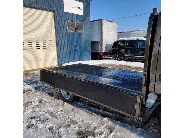 キャンターガッツ 　平ボディ・３．０ディーゼル・４ＷＤ・全塗装・エアコン・パワステ・パワーウインドウ（49枚目）