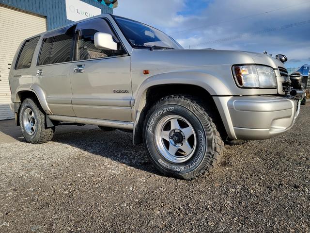 ビッグホーン プレジール　ロング　４ＷＤ・エアコン・パワステ・パワーウインドウ・ディーゼル（73枚目）