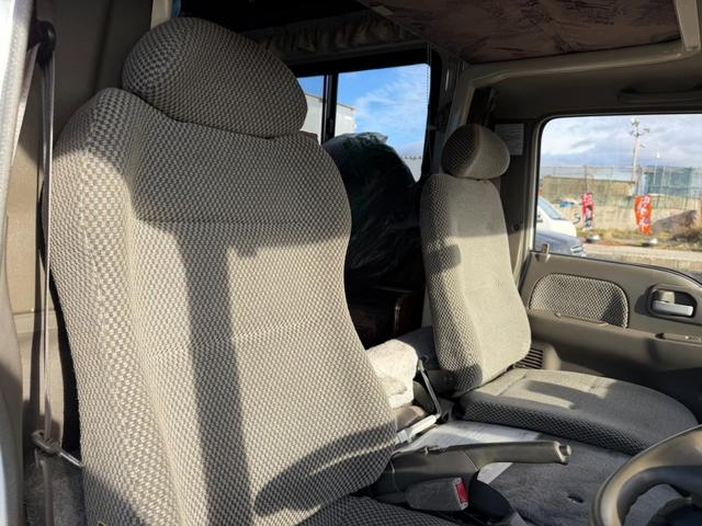 エルフトラック キャンピングカー・４ＷＤ　キャブコン・ディーゼル・４ＷＤ・ヨコハマモーターセールス・バンクベット・シンク・コンロ・エアコン・パワステ・パワーウインドウ（28枚目）