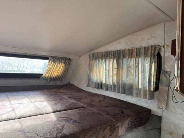 エルフトラック キャンピングカー・４ＷＤ　キャブコン・ディーゼル・４ＷＤ・ヨコハマモーターセールス・バンクベット・シンク・コンロ・エアコン・パワステ・パワーウインドウ（45枚目）