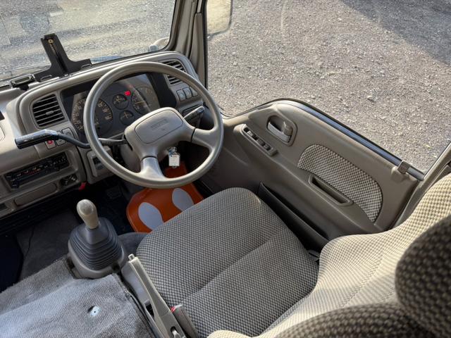 エルフトラック キャンピングカー・４ＷＤ　キャブコン・ディーゼル・４ＷＤ・ヨコハマモーターセールス・バンクベット・シンク・コンロ・エアコン・パワステ・パワーウインドウ（63枚目）