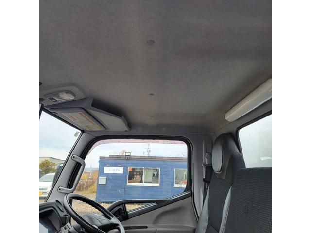 キャンター パネルバン・ディーゼル・4WD・オートマチック・バックカメラ・エアコン・パワステ・パワーウインドウ(30枚目)