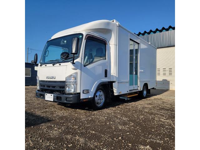 エルフトラック 　バン・移動販売車・４ＷＤ・ディーゼル・ショーケース・冷凍庫・リアヒーター・エアコン・パワステ・パワーウインドウ（4枚目）