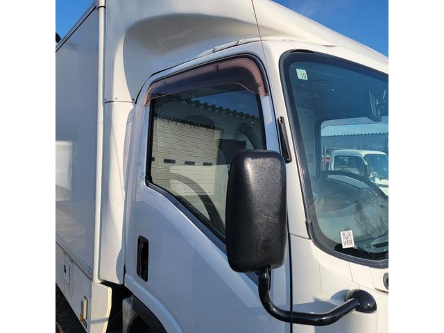 エルフトラック 　バン・移動販売車・４ＷＤ・ディーゼル・ショーケース・冷凍庫・リアヒーター・エアコン・パワステ・パワーウインドウ（11枚目）