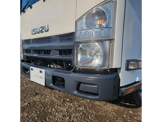 エルフトラック 　バン・移動販売車・４ＷＤ・ディーゼル・ショーケース・冷凍庫・リアヒーター・エアコン・パワステ・パワーウインドウ（17枚目）