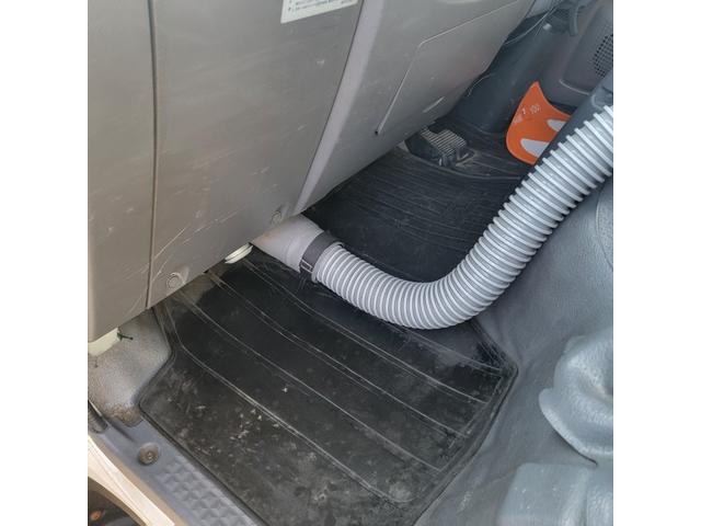 エルフトラック 　バン・移動販売車・４ＷＤ・ディーゼル・ショーケース・冷凍庫・リアヒーター・エアコン・パワステ・パワーウインドウ（33枚目）