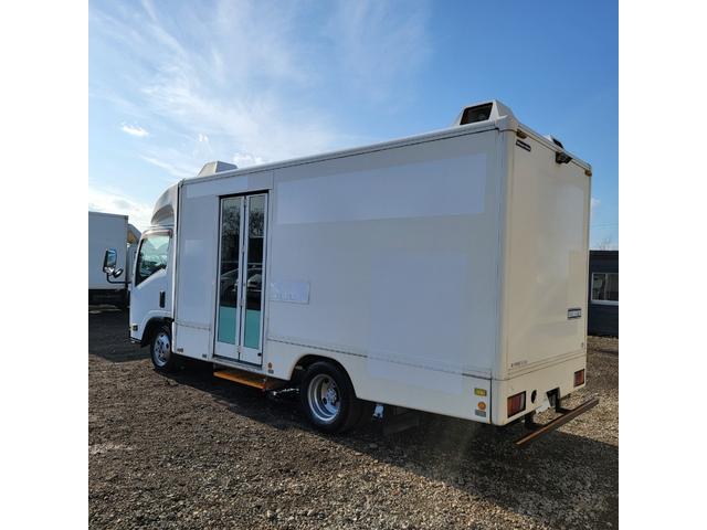 エルフトラック 　バン・移動販売車・４ＷＤ・ディーゼル・ショーケース・冷凍庫・リアヒーター・エアコン・パワステ・パワーウインドウ（59枚目）