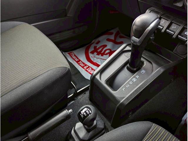 ジムニーシエラ ＪＣ　ナビ／バックカメラ／スズキセーフティサポート／ＬＥＤヘッドライト／クルーズコントロール／シートヒーター／オートライト／オートエアコン／純正１６インチＡＷ／ヒルディセントコントロール／フォグランプ（23枚目）