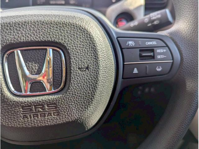 フリード エアー 純正ナビ/TV/バックカメラ/両側パワースライドドア/LEDヘッドライト/アダプティブクルーズコントロール/衝突被害軽減ブレーキ/車線維持支援システム/オートエアコン/シートヒーター(8枚目)