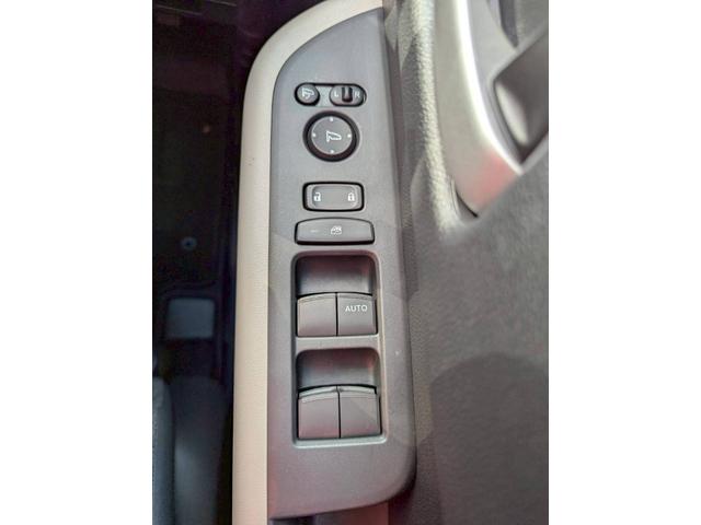 フリード エアー 純正ナビ/TV/バックカメラ/両側パワースライドドア/LEDヘッドライト/アダプティブクルーズコントロール/衝突被害軽減ブレーキ/車線維持支援システム/オートエアコン/シートヒーター(24枚目)