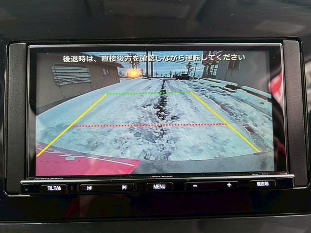 ノート X FOUR ナビ/バックカメラ/シートヒーター/ETC/ステアリングヒーター/スマートキー/オートエアコン/オートブレーキホールド/ドライブレコーダー/オートハイビーム/オートライト/USB/クリアランスソナー(10枚目)