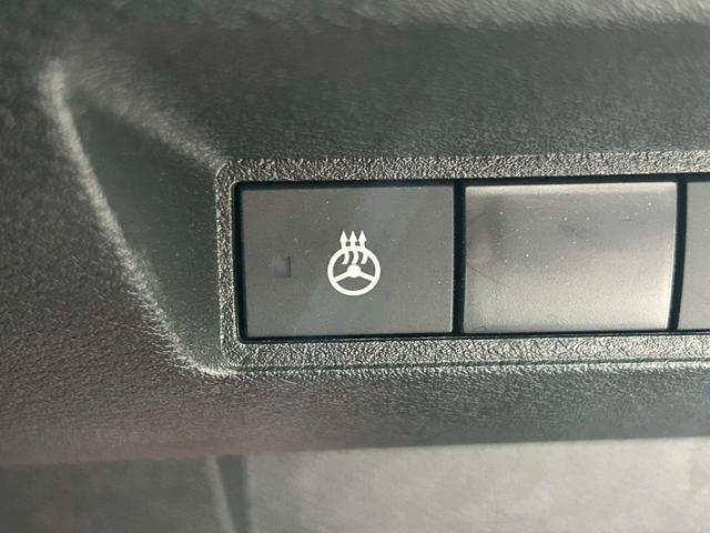 ノート X FOUR ナビ/バックカメラ/シートヒーター/ETC/ステアリングヒーター/スマートキー/オートエアコン/オートブレーキホールド/ドライブレコーダー/オートハイビーム/オートライト/USB/クリアランスソナー(13枚目)