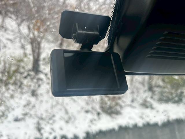 ノート X FOUR ナビ/バックカメラ/シートヒーター/ETC/ステアリングヒーター/スマートキー/オートエアコン/オートブレーキホールド/ドライブレコーダー/オートハイビーム/オートライト/USB/クリアランスソナー(14枚目)