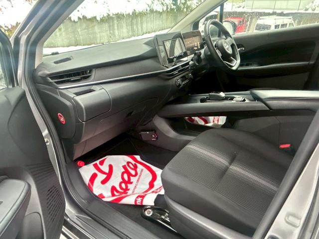 ノート X FOUR ナビ/バックカメラ/シートヒーター/ETC/ステアリングヒーター/スマートキー/オートエアコン/オートブレーキホールド/ドライブレコーダー/オートハイビーム/オートライト/USB/クリアランスソナー(35枚目)