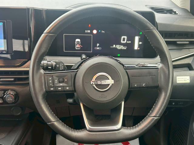 ノート Ｘ　ＦＯＵＲ　ナビ／バックカメラ／シートヒーター／ＥＴＣ／ステアリングヒーター／スマートキー／オートエアコン／オートブレーキホールド／ドラレコ／オートハイビーム／オートライト／ＵＳＢ／クリアランスソナー（6枚目）