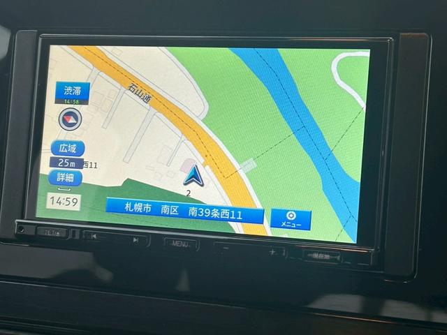 ノート Ｘ　ＦＯＵＲ　ナビ／バックカメラ／シートヒーター／ＥＴＣ／ステアリングヒーター／スマートキー／オートエアコン／オートブレーキホールド／ドラレコ／オートハイビーム／オートライト／ＵＳＢ／クリアランスソナー（8枚目）