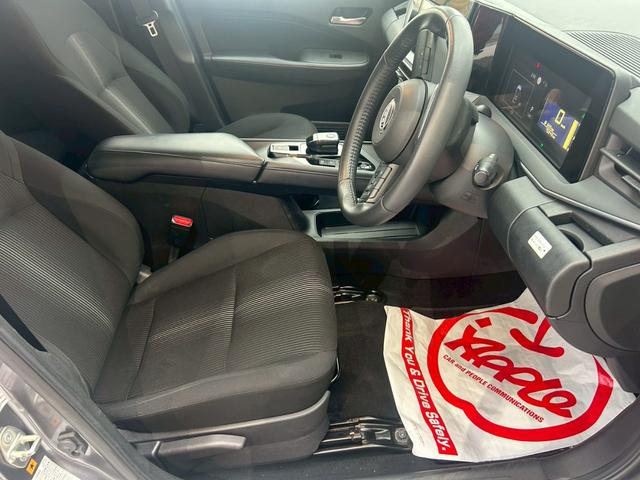 ノート Ｘ　ＦＯＵＲ　ナビ／バックカメラ／シートヒーター／ＥＴＣ／ステアリングヒーター／スマートキー／オートエアコン／オートブレーキホールド／ドラレコ／オートハイビーム／オートライト／ＵＳＢ／クリアランスソナー（20枚目）