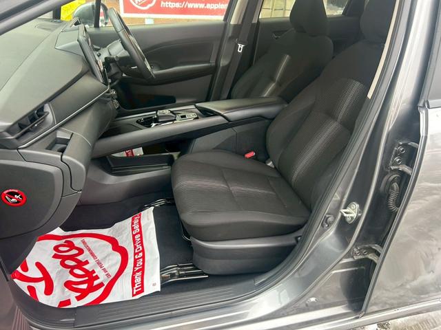 ノート Ｘ　ＦＯＵＲ　ナビ／バックカメラ／シートヒーター／ＥＴＣ／ステアリングヒーター／スマートキー／オートエアコン／オートブレーキホールド／ドラレコ／オートハイビーム／オートライト／ＵＳＢ／クリアランスソナー（33枚目）