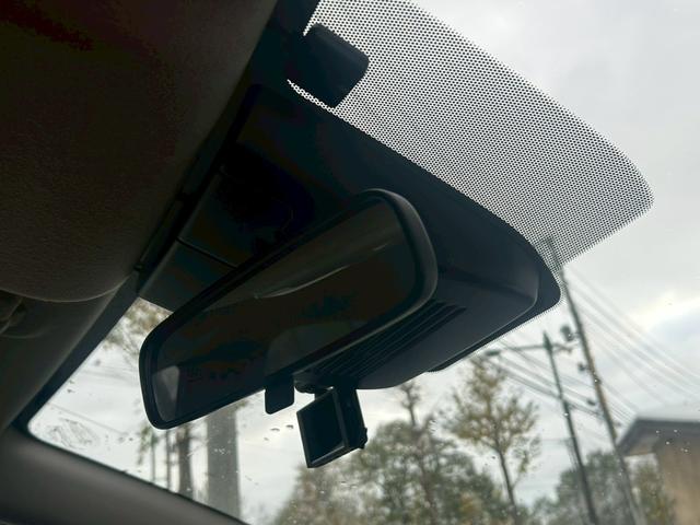 ノート Ｘ　ＦＯＵＲ　ナビ／バックカメラ／シートヒーター／ＥＴＣ／ステアリングヒーター／スマートキー／オートエアコン／オートブレーキホールド／ドラレコ／オートハイビーム／オートライト／ＵＳＢ／クリアランスソナー（37枚目）