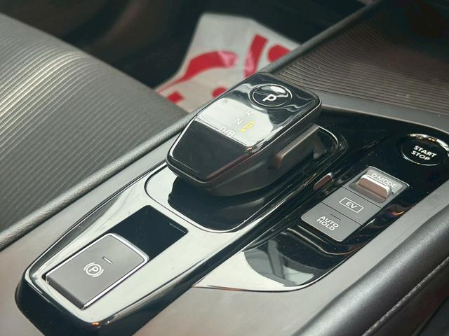 ノート Ｘ　ＦＯＵＲ　ナビ／バックカメラ／シートヒーター／ＥＴＣ／ステアリングヒーター／スマートキー／オートエアコン／オートブレーキホールド／ドラレコ／オートハイビーム／オートライト／ＵＳＢ／クリアランスソナー（38枚目）