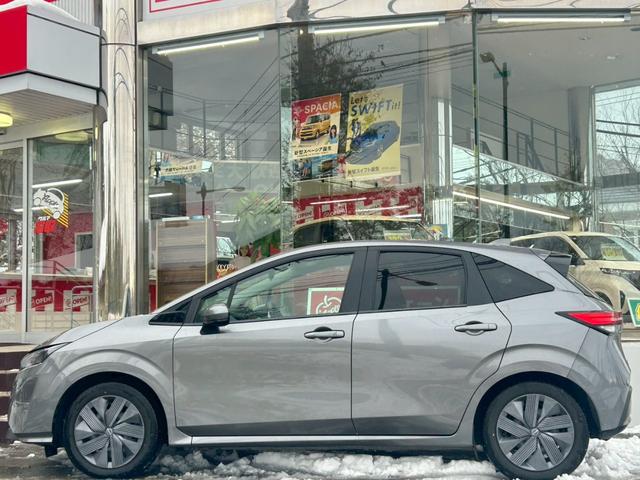 ノート Ｘ　ＦＯＵＲ　ナビ／バックカメラ／シートヒーター／ＥＴＣ／ステアリングヒーター／スマートキー／オートエアコン／オートブレーキホールド／ドラレコ／オートハイビーム／オートライト／ＵＳＢ／クリアランスソナー（48枚目）