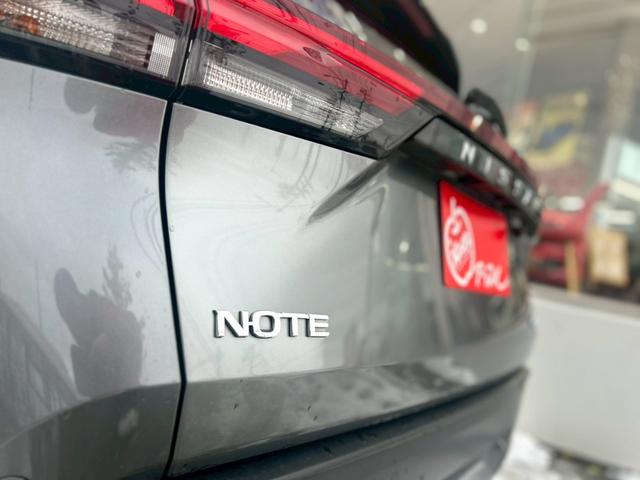 ノート Ｘ　ＦＯＵＲ　ナビ／バックカメラ／シートヒーター／ＥＴＣ／ステアリングヒーター／スマートキー／オートエアコン／オートブレーキホールド／ドラレコ／オートハイビーム／オートライト／ＵＳＢ／クリアランスソナー（50枚目）