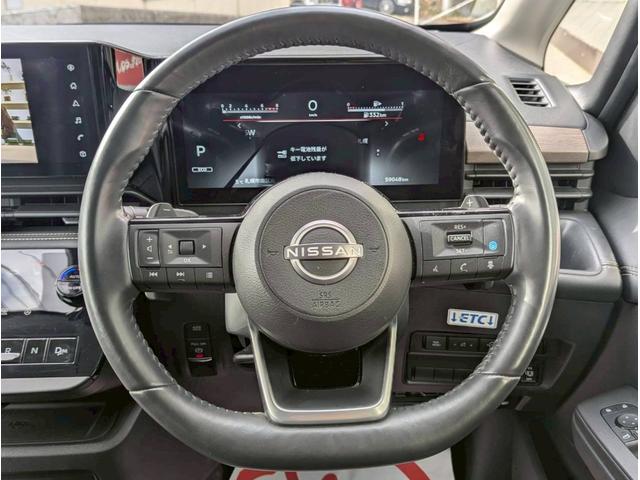 セレナ ハイウェイスターＶ　プロパイロット／純正ナビ／ＬＥＤヘッドライト／アラウンドビューモニター／両側パワースライドドア／デジタルインナーミラー／シートヒーター／ステアリングヒーター／純正アルミホイール／オートハイビーム（6枚目）