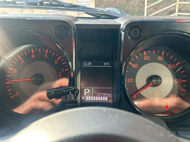 ジムニー ＸＣ　ナビ／Ｂカメラ／ＴＶ／パーキングセンサー／ドラレコ／スズキセーフティサポート／ＬＥＤヘッドライト／クルーズコントロール／シートヒーター／ＡＡＣ／ヒルディセント／横滑り防止／純正ＡＷ／電動格納ミラー（24枚目）