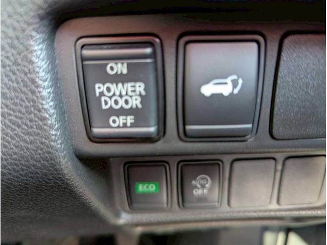 エクストレイル ２０Ｘｉ　プロパイロット／ＬＥＤヘッドライト／アラウンドビューモニター／パワーバックドア／スマートキー／プッシュスタート／シートヒーター／オートエアコン／４ＷＤ／横滑り防止（12枚目）