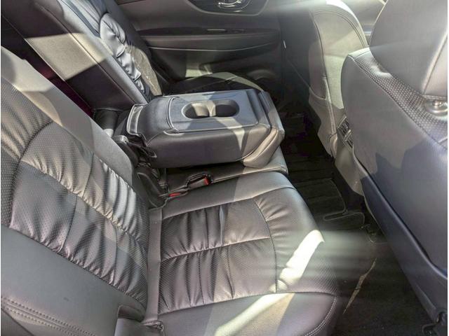 エクストレイル ２０Ｘｉ　プロパイロット／ＬＥＤヘッドライト／アラウンドビューモニター／パワーバックドア／スマートキー／プッシュスタート／シートヒーター／オートエアコン／４ＷＤ／横滑り防止（31枚目）