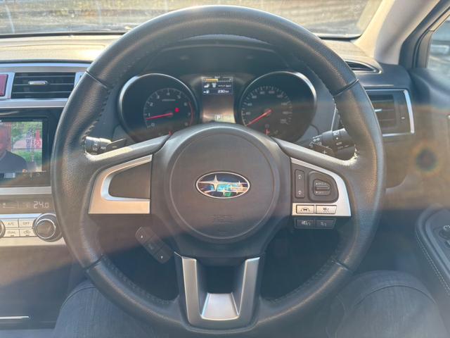 レガシィアウトバック ベースグレード　・ワンオーナー・レザーシート・夏冬タイヤ付き・純正ナビ・フルセグＴＶ・バックカメラ・衝突軽減ブレーキ・クルーズコントロール・Ｂｌｕｅｔｏｏｔｈ・パドルシフト・パワーシート・シートヒーター・ＥＴＣ（25枚目）