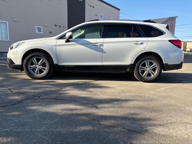 レガシィアウトバック ベースグレード　・ワンオーナー・レザーシート・夏冬タイヤ付き・純正ナビ・フルセグＴＶ・バックカメラ・衝突軽減ブレーキ・クルーズコントロール・Ｂｌｕｅｔｏｏｔｈ・パドルシフト・パワーシート・シートヒーター・ＥＴＣ（35枚目）