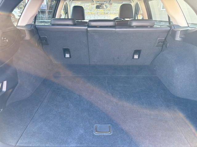 レガシィアウトバック ベースグレード　・ワンオーナー・レザーシート・夏冬タイヤ付き・純正ナビ・フルセグＴＶ・バックカメラ・衝突軽減ブレーキ・クルーズコントロール・Ｂｌｕｅｔｏｏｔｈ・パドルシフト・パワーシート・シートヒーター・ＥＴＣ（65枚目）