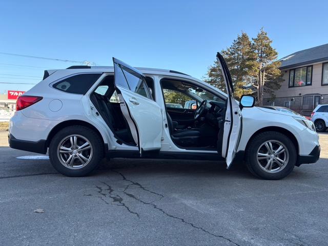 レガシィアウトバック ベースグレード　・ワンオーナー・レザーシート・夏冬タイヤ付き・純正ナビ・フルセグＴＶ・バックカメラ・衝突軽減ブレーキ・クルーズコントロール・Ｂｌｕｅｔｏｏｔｈ・パドルシフト・パワーシート・シートヒーター・ＥＴＣ（71枚目）