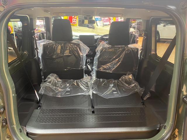 ジムニー ＸＣ　４ＷＤ　届出済未使用車　衝突軽減装置　オートライト　プッシュスタートボタン　ＬＥＤヘッドライト　アイドリングストップ　シートヒーター　オートエアコン　レーンアシスト　１６インチアルミホイール（18枚目）