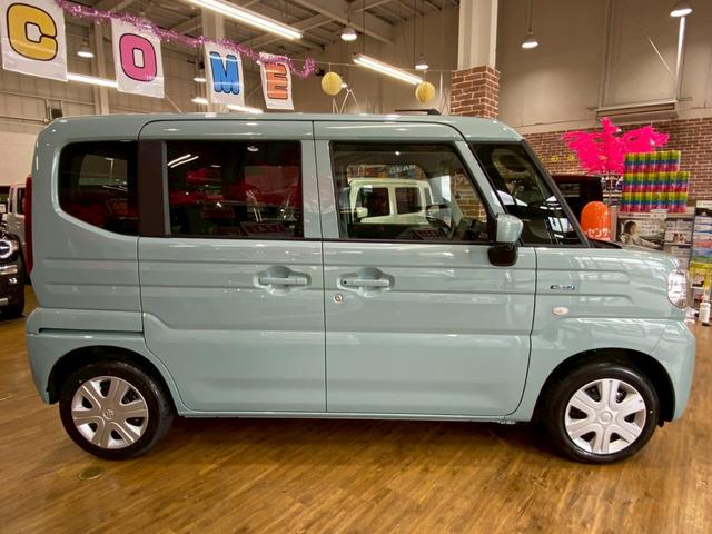 スペーシア ハイブリッドＧ　４ＷＤ　全方位カメラ付きナビゲーション　ＡＢＳ　オートエアコン　スライドドア　アイドリングストップ　スマートキー　運転席・助手席シートヒーター　プッシュスタートボタン　クリアランスソナー　ベンチシート（5枚目）