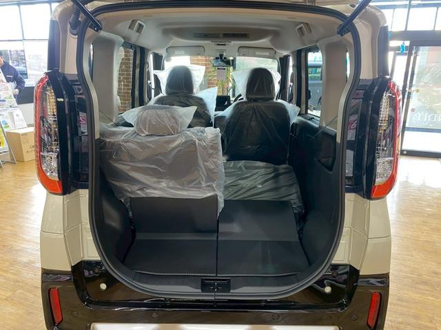 デリカミニ Ｔ　プレミアム　４ＷＤ　ターボ　アダプティクルーズコントロール　ヒルディセントコントロール　障害物センサー　レーンキープアシスト　アクセル踏み間違い防止装置　バックカメラ　オートマチックハイビーム　盗難防止装置（28枚目）