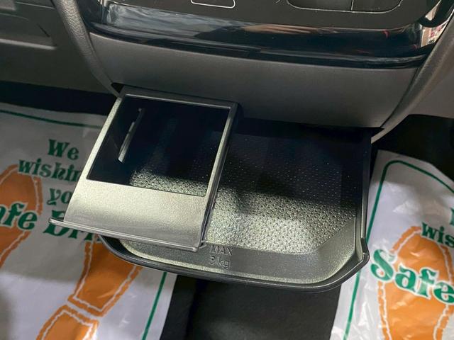 デリカミニ Ｔ　プレミアム　４ＷＤ　ターボ　アダプティクルーズコントロール　ヒルディセントコントロール　障害物センサー　レーンキープアシスト　アクセル踏み間違い防止装置　バックカメラ　オートマチックハイビーム　盗難防止装置（52枚目）
