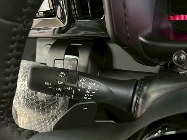 スペーシアカスタム ハイブリッドＸＳターボ　４ＷＤ　８インチナビゲーション　運転席・助手席側パワースライドドア　ＡＢＳ　アイドリングストップ　運転席・助手席シートヒーター　衝突被害軽減システム　ＬＥＤヘッドライト　スマートキー　プッシュスタート（31枚目）