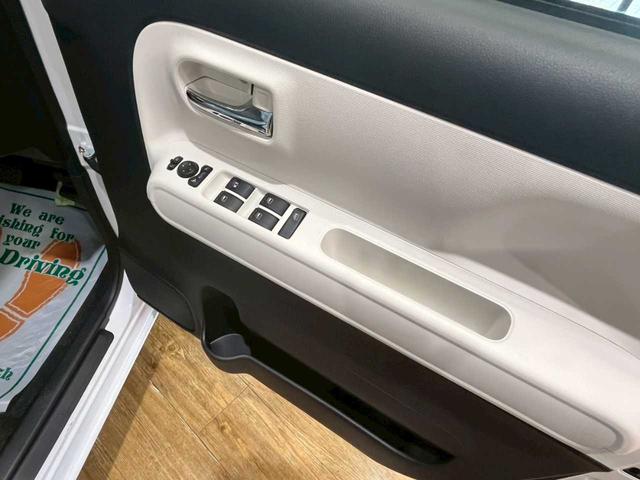 ムーヴキャンバス ストライプスＧ　運転席・助手席側パワースライドドア　ＡＢＳ　アイドリングストップ　運転席・助手席シートヒーター　衝突被害軽減システム　クリアランスソナー　ＬＥＤヘッドライト　プッシュスタート（22枚目）