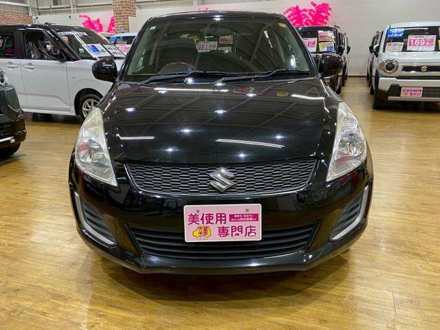 スイフト ＸＧ－ＤＪＥ　４ＷＤ　社外ナビゲーション　スマートキー　プッシュスタート　アイドリングストップ　運転席・助手席シートヒーター　電動格納ミラー　盗難防止システム　衝突安全ボディ　オートエアコン　バニティミラー（3枚目）