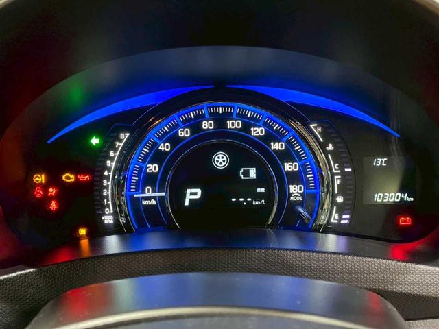 スイフト ＸＧ－ＤＪＥ　４ＷＤ　社外ナビゲーション　スマートキー　プッシュスタート　アイドリングストップ　運転席・助手席シートヒーター　電動格納ミラー　盗難防止システム　衝突安全ボディ　オートエアコン　バニティミラー（34枚目）