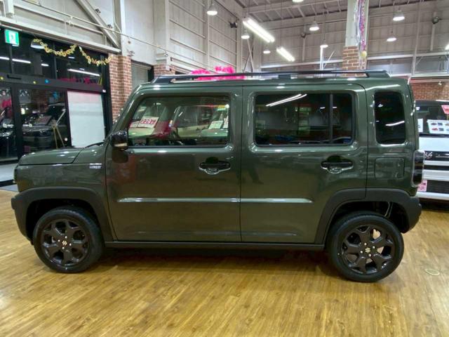 ハスラー タフワイルド　４ＷＤ　届出済未使用車　スマートキー　クルーズコントロール　ステアリングリモコン　運転席・助手席シートヒーター　ＬＥＤヘッドライト　衝突被害軽減ブレーキ（9枚目）