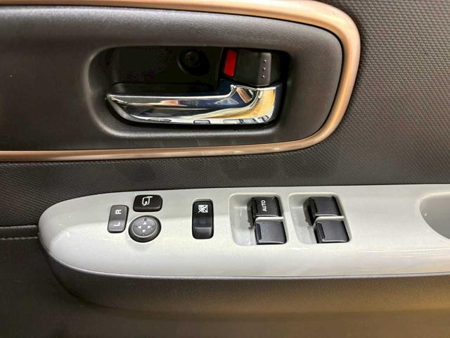 ワゴンＲスマイル ハイブリッドＸ　４ＷＤ　運転席・助手席パワースライドドア　レーンキープアシスト　障害物センサー　アクセル踏み間違い防止装置　オートマチックハイビーム　盗難防止装置　運転席・助手席シートヒーター　スマートキー　ＡＢＳ（34枚目）
